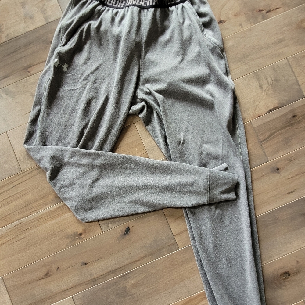 Under Armour dryfit jogger women size medium M